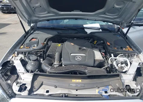 2019 Mercedes-Benz E 300 4Matic из США, поврежденный, VIN WDDZF4KB4KA662808